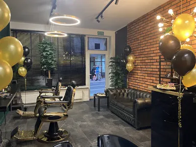 Gentleman Cut Barber